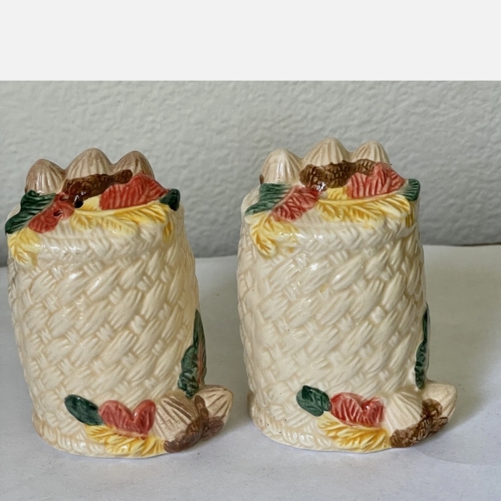Woven Basket Salt and Pepper Shakers